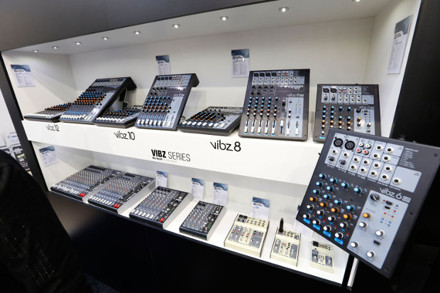 The Vibz series from LD Systems has 4 mixers with practical functions, professional sound and high-quality features.