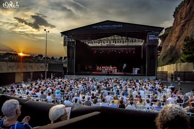 Moderne Funksysteme für das spanische Festival-Urgestein