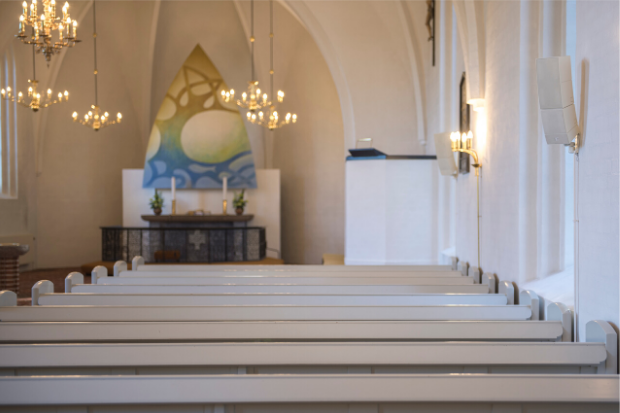 La palabra de Dios en todos los oídos: LD Systems CURV 500 en la iglesia de Mølholm (Dinamarca)