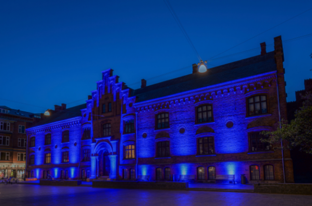Como una luz que rompe la oscuridad: el ZENIT® W300 de Cameo ilumina el festival de la luz de Odense