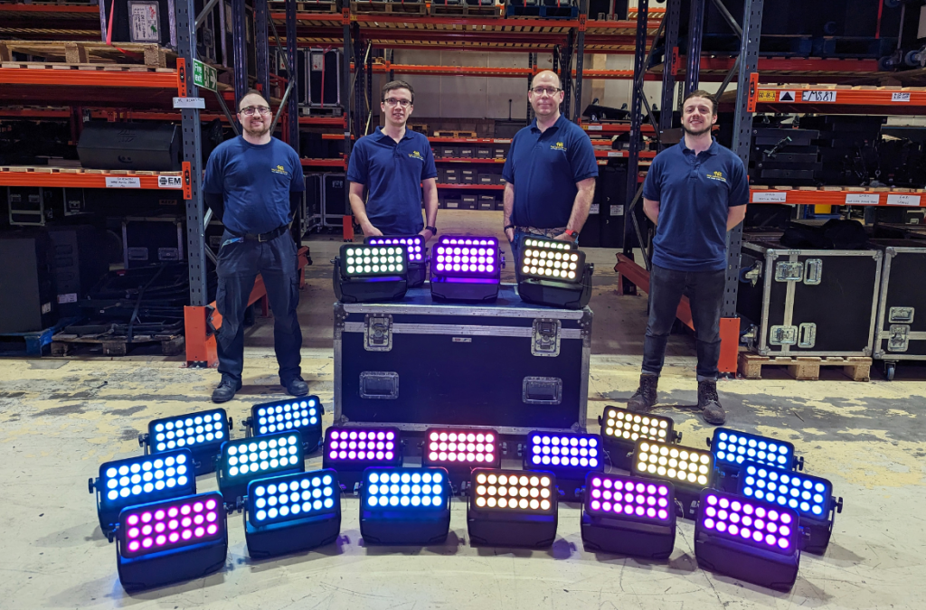 Stage Lighting Services investit dans des projecteurs Cameo ZENIT B200 et FLAT PRO 12