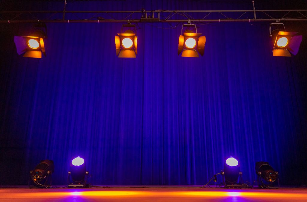 Flexibel im Rig und am Boden – Cameo LUXIS FC im Theater Shouwburg Lochem