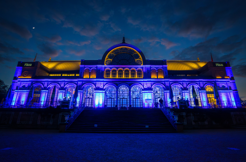 Un gala étincelant – AVMS met en lumière un événement d’entreprise au Flora Cologne avec une configuration “tout Cameo”