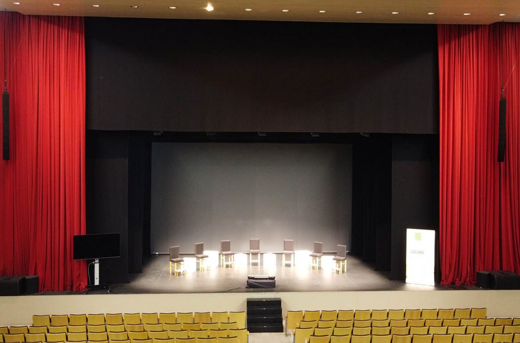 Un son captivant pour les pièces de théâtre et autres spectacles au Teatro Casa de las Artes – grâce à un système LD Systems MAILA
