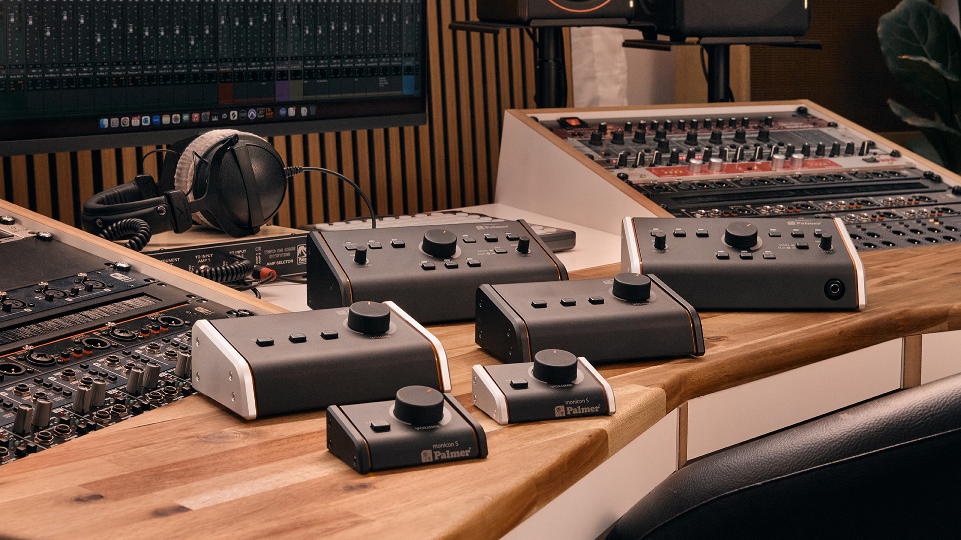 Palmer stellt die neue MONICON Serie vor – analoge Monitor-Controller für präzise Klangkontrolle im Studio