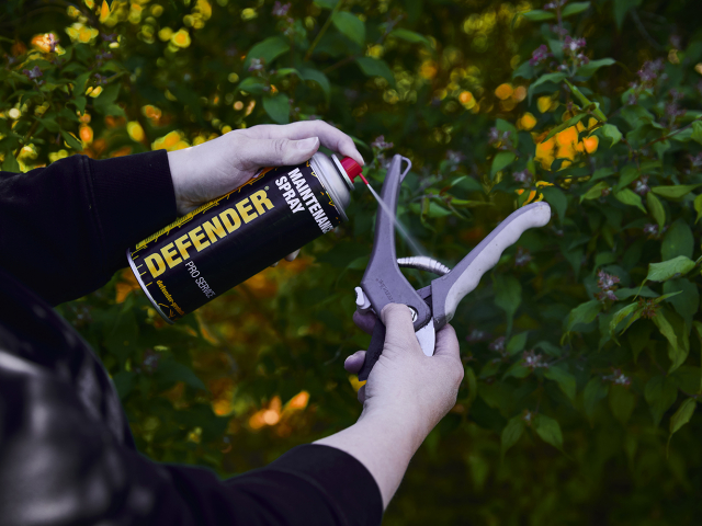 Defender_Maintenance_Spray