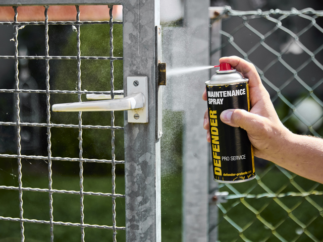 Defender_Maintenance_Spray